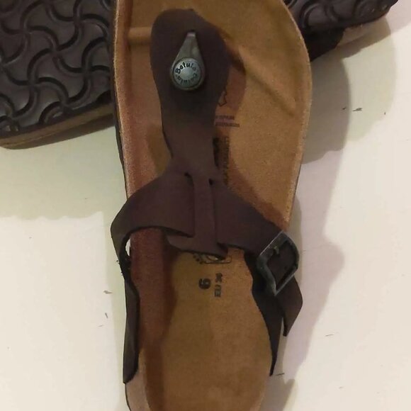 Women's Betula By Birkenstock Gizeh Suede Sandals Chocolate Brown - Size 6 - Picture 4 of 5